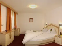 Apartment with balcony and 2 bathrooms/2 rooms (N.3) - Apartments Ruacia de sëura