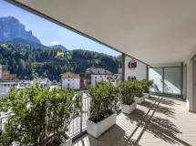 Ferienwohnung mit 2 Schlafzimmer, 2 Bäder und Terrasse mit Langkofelblick - Apartments Marienstern