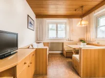 One-Bedroom apartment with terrace and garden access - Apartments Chalet Zirm