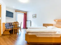 Camera comfort con vista Dolomiti - Hotel Vernel