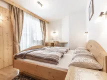 Sella Apartment mit Südbalkon im Neubau - Apartments Chalet Helene