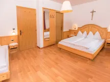 Superior Dreibettzimmer mit Balkon - Garni - B&B Rives