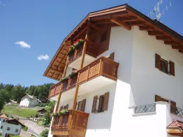Apartments Sëura Inaz