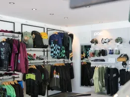On the Rocks Bike Shop, Rental & Guide