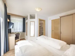 Apartments Pivan