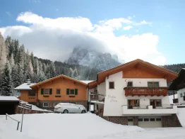 Apartments Pitla Cësa