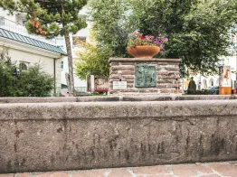 Brunnen Vedl Gustin