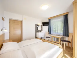 Apartments Pivan