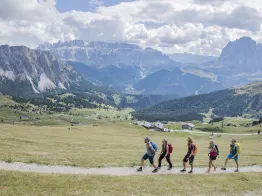 Outdoor Guides