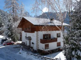 Apartments Cësa Gravina