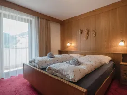 Apartments Cesa Ucel