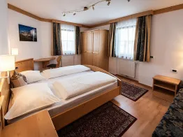 Apartments Artitsch