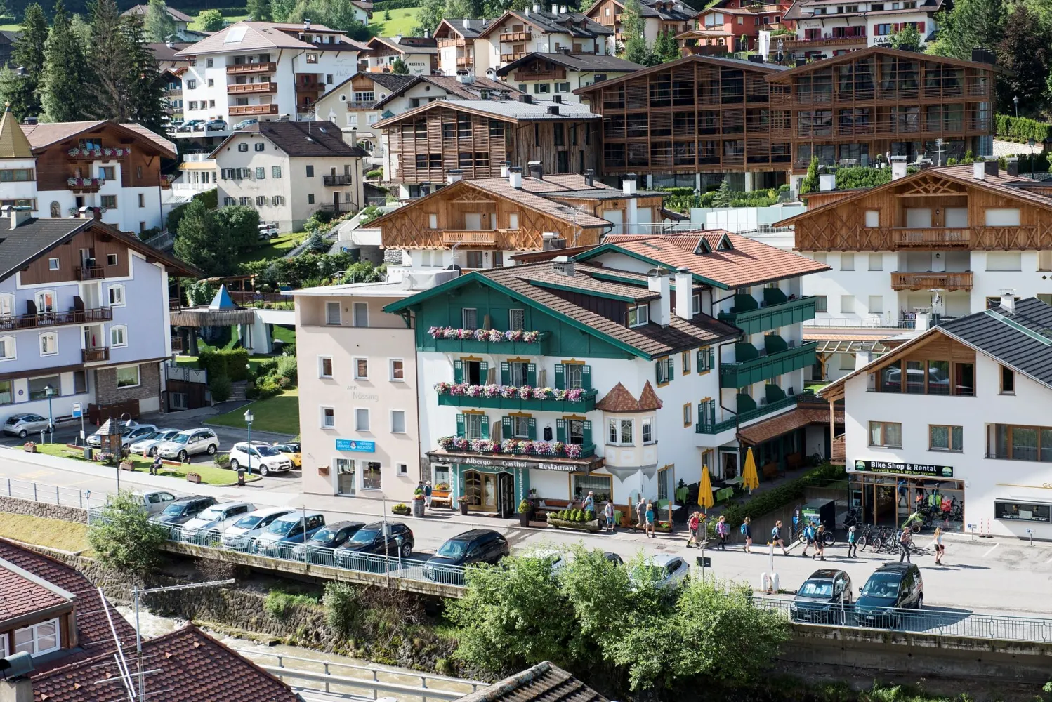 Hotel Sureghes