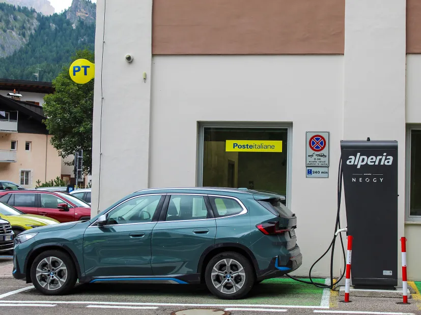 E-Fast Charging station Cultural centre O.v.W. 