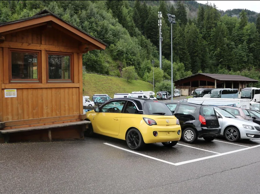 Parking Setil