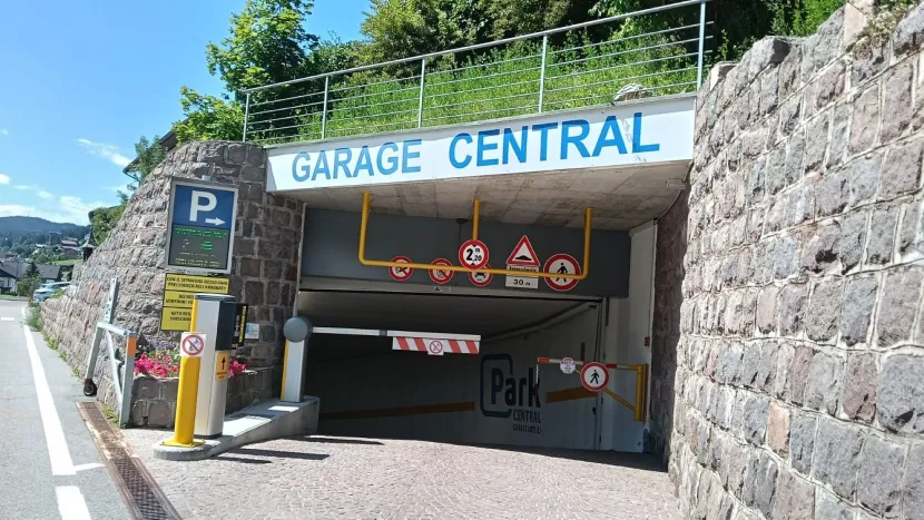 Parking garage Central