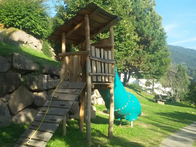 Playground  Scurcià
