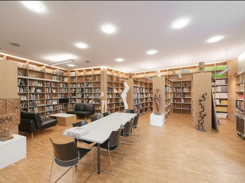 Bibliothek Lia Mostra d'ert Urtijëi