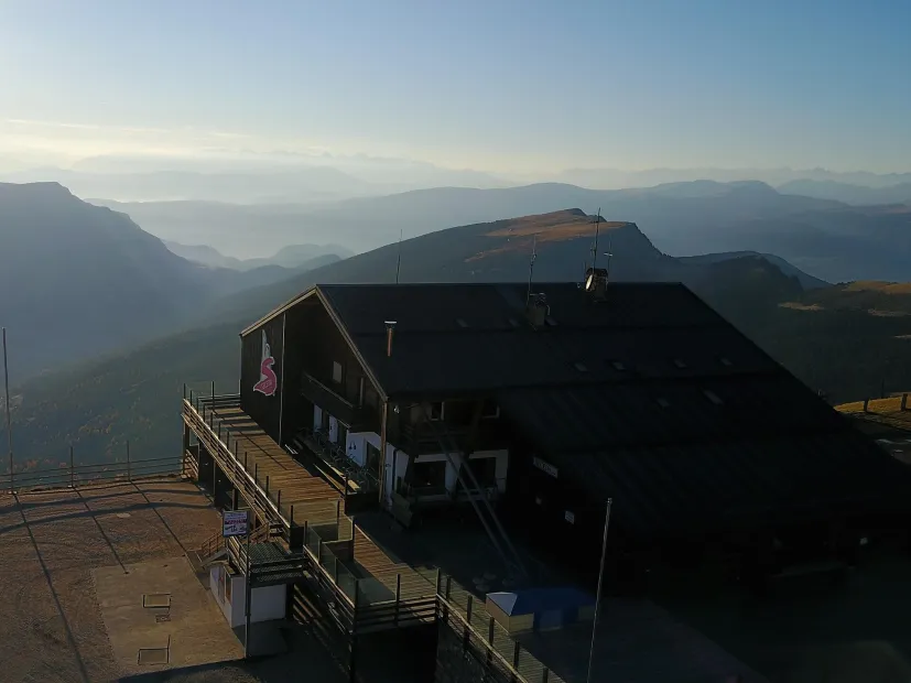 Seceda Stazione a monte - baita