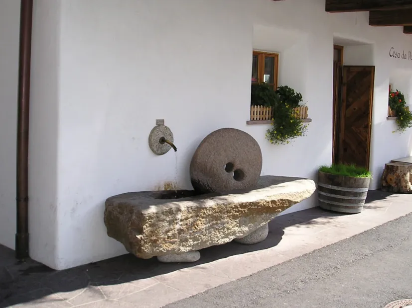 Respect the mountains - Fountain Cësa da Paul Selva Val Gardena
