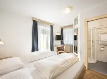 Two-Bedroom Apartment with balcony at the Saslong Cableway - Apartments Pivan