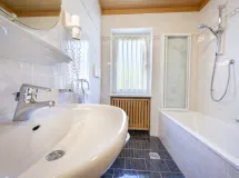 Two-Bedroom Apartment with balcony at the Saslong Cableway - Apartments Pivan